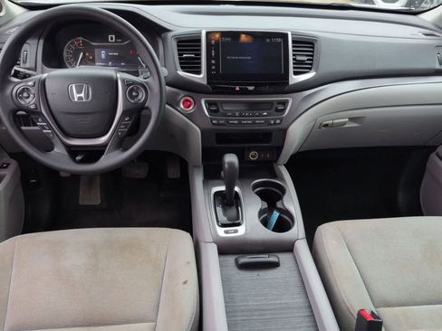 Used 2018 Honda Pilot EX image 13