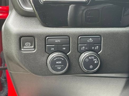 Certified 2023 Chevrolet Silverado 1500 LT AWD/4WD image 28