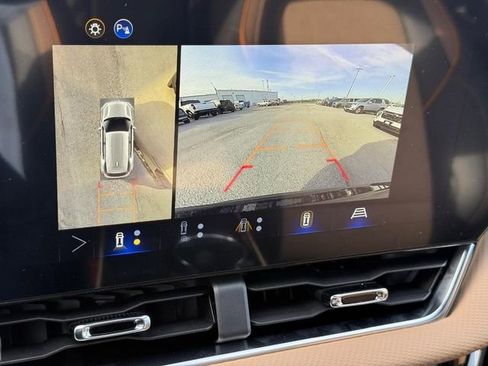 New 2026 Chevrolet Equinox ACTIV w/ Convenience Package III FWD image 14