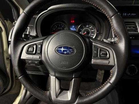 Used 2016 Subaru Crosstrek 2.0i Premium w/ Moonroof Package AWD/4WD image 12