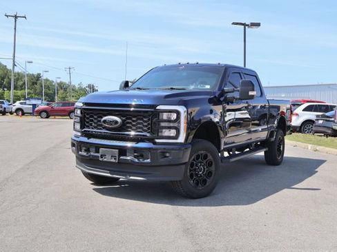Used 2025 Ford F250 Lariat w/ Black Appearance Package AWD/4WD image 2