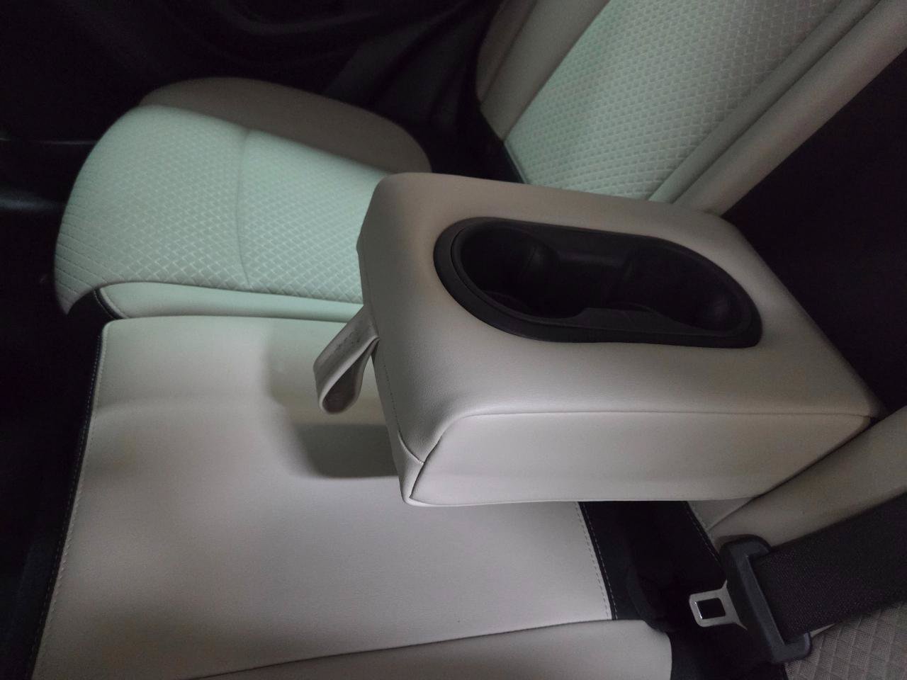 Used 2022 Buick Encore Preferred w/ Safety Package AWD/4WD image 27