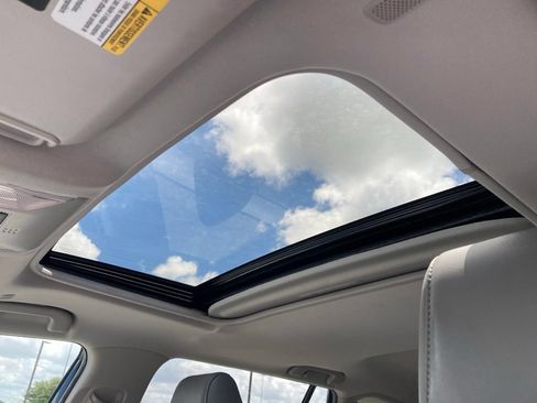 Used 2023 Toyota RAV4 XLE Premium FWD image 14