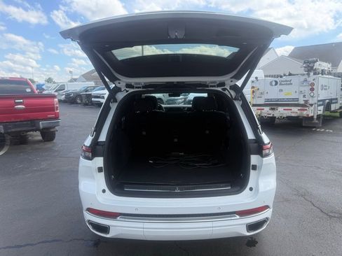 Used 2022 Jeep Grand Cherokee Summit AWD/4WD image 48