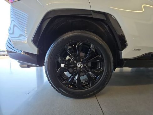 Used 2023 Toyota RAV4 SE w/ Convenience Package AWD/4WD image 27