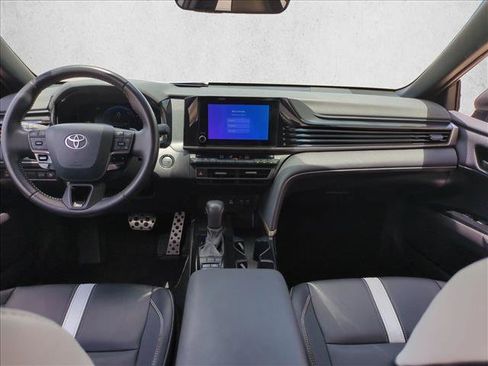 Used 2025 Toyota Camry SE w/ Convenience Package FWD image 17