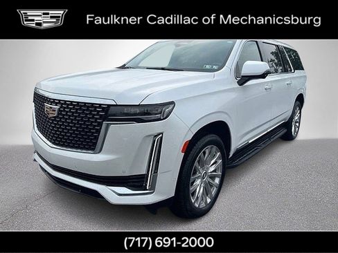 Used 2024 Cadillac Escalade ESV Premium Luxury AWD/4WD image 12