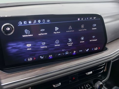 Used 2025 Chevrolet Tahoe LT image 19