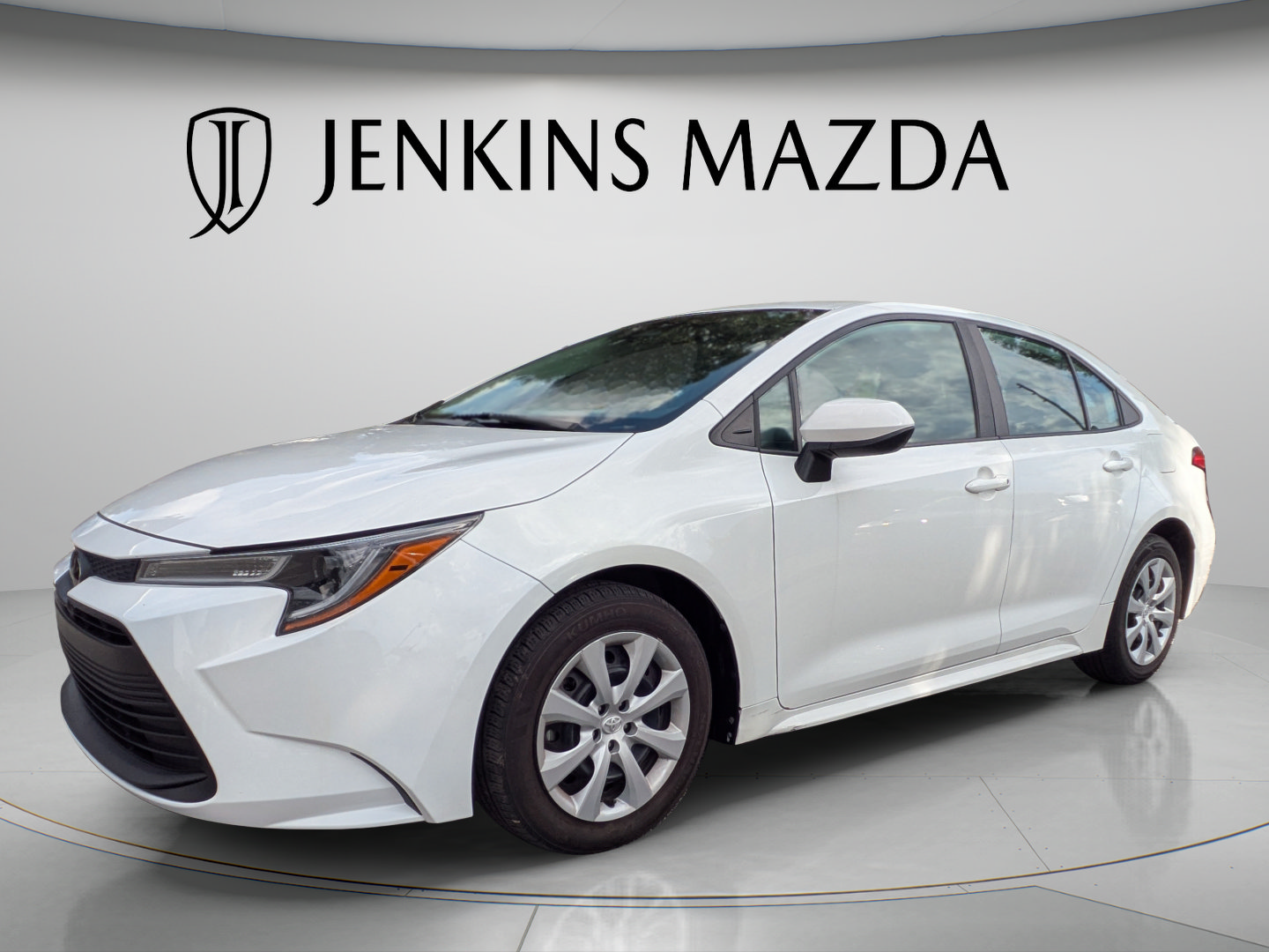 Used 2024 Toyota Corolla LE FWD image 7