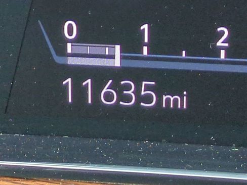 Certified 2024 Cadillac Escalade ESV Premium Luxury w/ Performance Package image 16