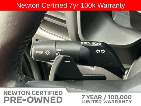 Used 2024 Nissan Rogue SV w/ SV Premium Package FWD image 31