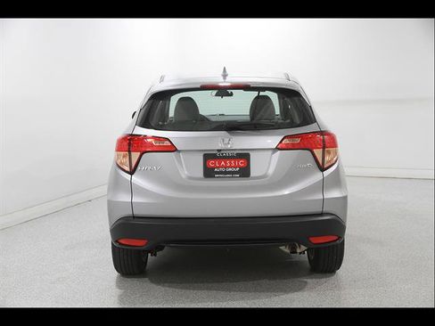 Used 2017 Honda HR-V LX image 17
