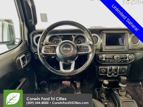 Used 2020 Jeep Wrangler Unlimited Sahara AWD/4WD image 24
