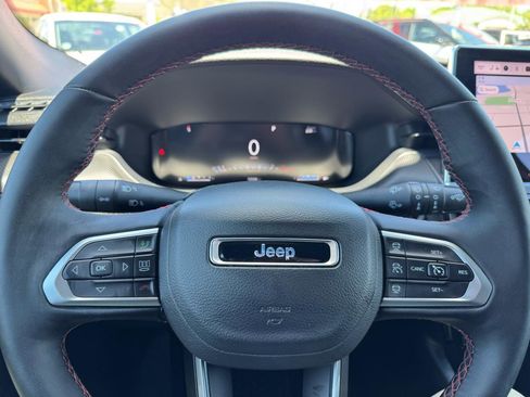 Used 2024 Jeep Compass Trailhawk w/ Trailhawk Elite Group AWD/4WD image 16