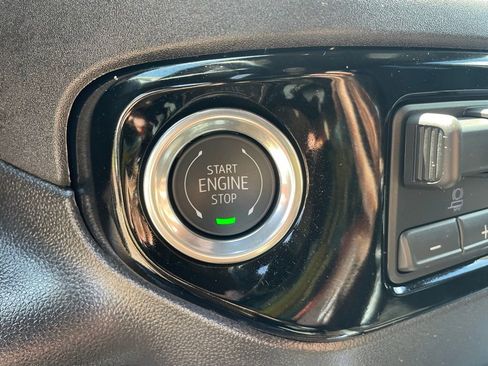 Used 2026 Chevrolet Silverado 1500 LT Trail Boss AWD/4WD image 8