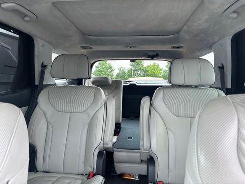 Used 2024 Hyundai Palisade Calligraphy FWD image 9