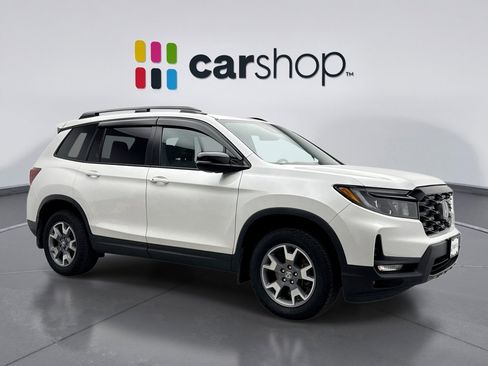Used 2023 Honda Passport TrailSport image 7