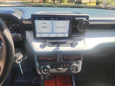 Used 2022 Ford Maverick XLT image 25