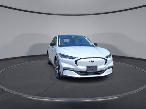 Certified 2022 Ford Mustang Mach-E Premium AWD/4WD image 2