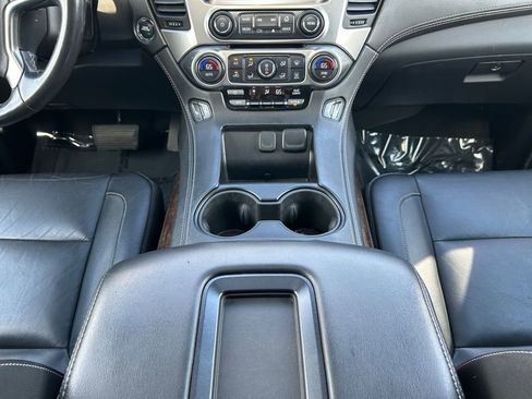 Used 2020 Chevrolet Suburban LT AWD/4WD image 13