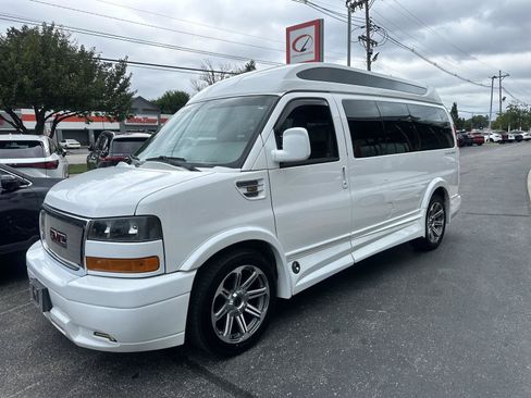 Used 2016 GMC Savana 2500 RWD image 8