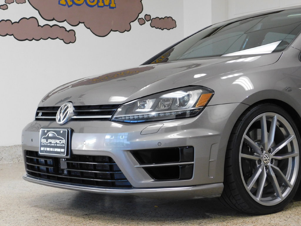 Used 2017 Volkswagen Golf 4-Door AWD/4WD image 15