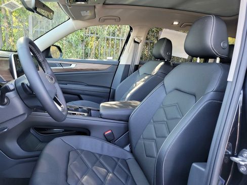 New 2026 Volkswagen Atlas SE AWD/4WD image 11