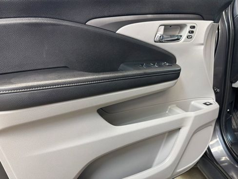 Used 2023 Honda Ridgeline RTL image 9