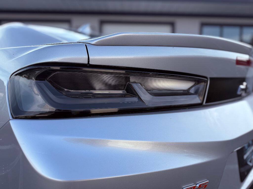 Used 2018 Chevrolet Camaro LT w/ Redline Edition RWD image 18