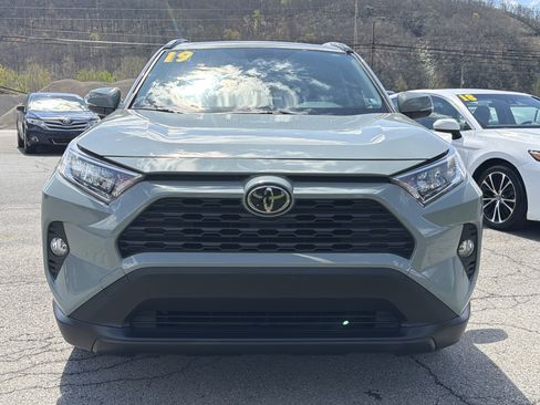 Used 2019 Toyota RAV4 XLE w/ Convenience Package AWD/4WD image 7