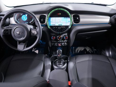 Used 2024 MINI Cooper 2-Door Hardtop FWD image 12
