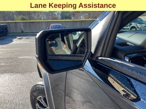 Used 2024 GMC Canyon AT4 w/ Canyon Safety Plus Package image 8