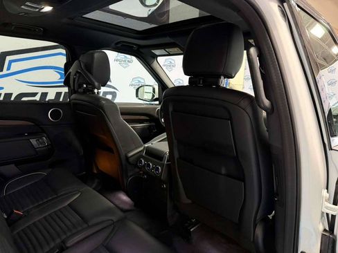 Used 2020 Land Rover Discovery HSE AWD/4WD image 14
