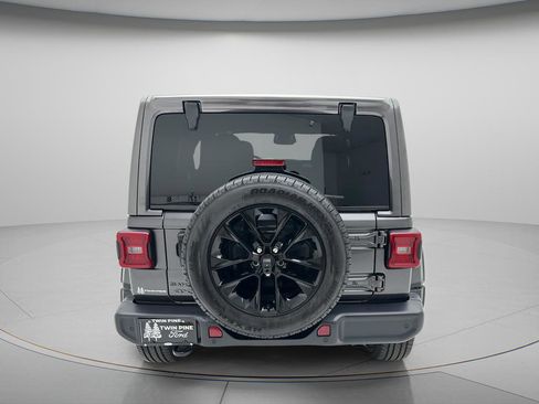Used 2025 Jeep Wrangler Unlimited Sahara w/ Safety Group AWD/4WD image 6