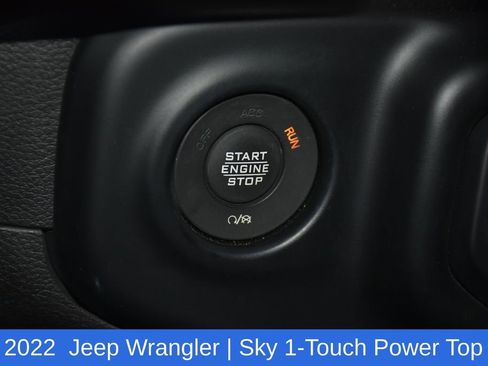 Used 2022 Jeep Wrangler Unlimited Sahara w/ LED Lighting Group AWD/4WD image 18