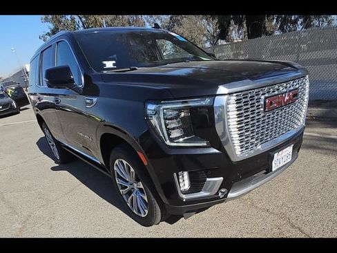 Used 2023 GMC Yukon Denali AWD/4WD image 1
