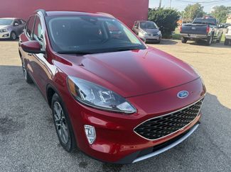 Used 2020 Ford Escape SEL video 1