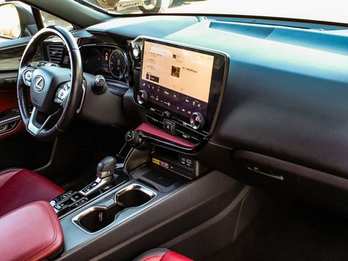 Used 2022 Lexus NX 350 AWD image 40