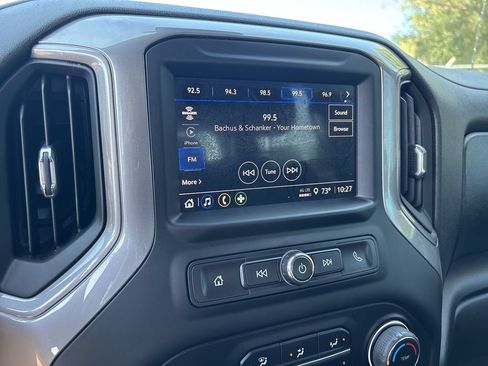 Certified 2022 Chevrolet Silverado 1500 Custom AWD/4WD image 17
