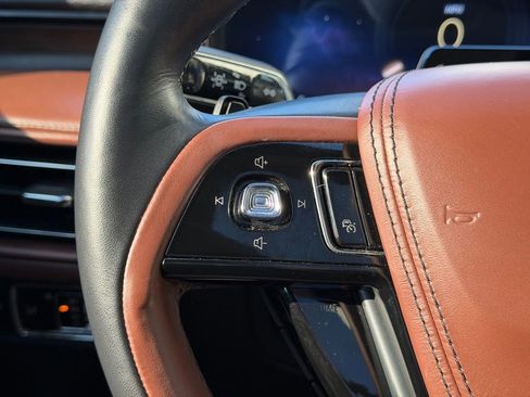 Used 2025 Lincoln Aviator Reserve w/ Jet Appearance Package image 18