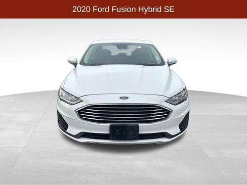 Used 2020 Ford Fusion SE image 2
