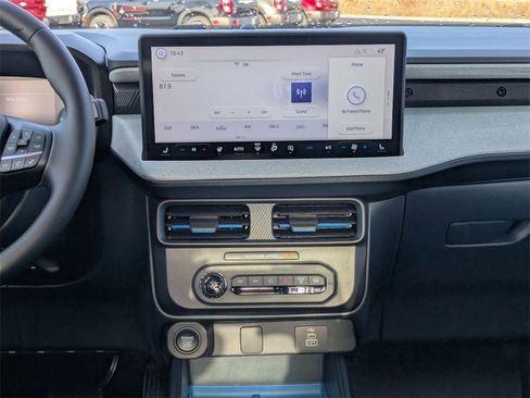 New 2026 Ford Maverick XLT w/ XLT Luxury Package image 13