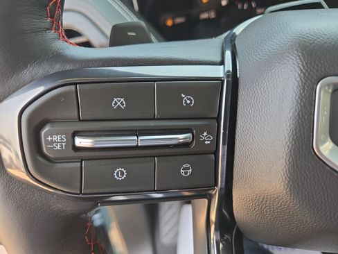 New 2026 GMC Yukon AT4 Ultimate AWD/4WD image 16