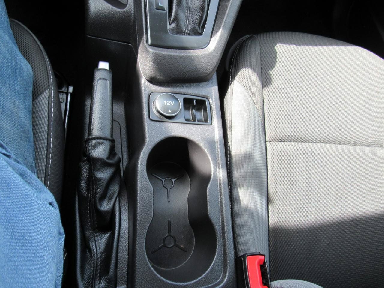 Used 2014 Ford Focus S FWD image 21