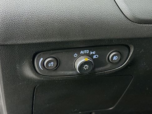 Used 2023 Buick Encore GX Preferred w/ Cold Weather Comfort Package image 17