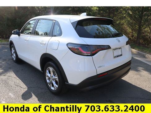 Certified 2024 Honda HR-V LX image 5