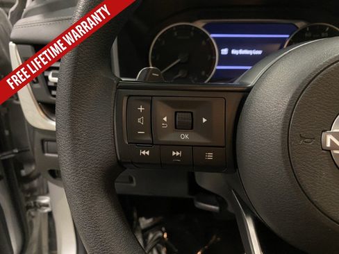Used 2024 Nissan Rogue SV AWD/4WD image 35