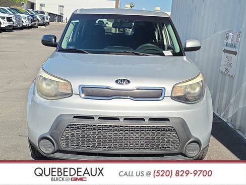 Used 2014 Kia Soul FWD image 2