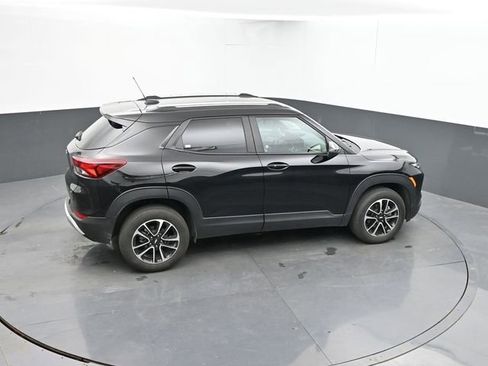 Used 2024 Chevrolet TrailBlazer LT w/ LT Cold Weather Package AWD/4WD image 42