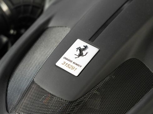 Used 2025 Ferrari Roma Spider image 21